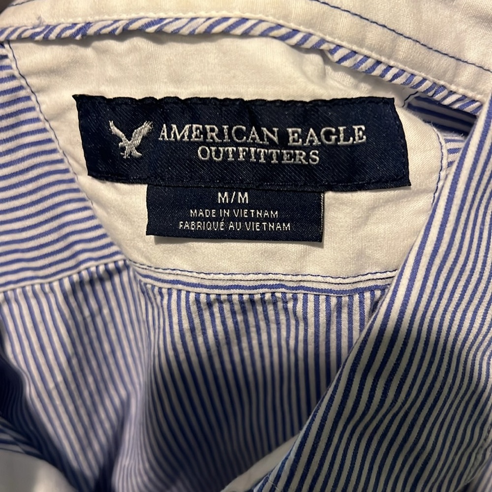 Mens American Eagle slim fit‎ button up.  Size medium - Picture 4 of 4